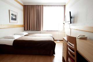 Отель Hotel Korpilampi Эспоо Стандартный двухместный номер с 2 отдельными кроватями — Без возможности установки дополнительной кровати-2